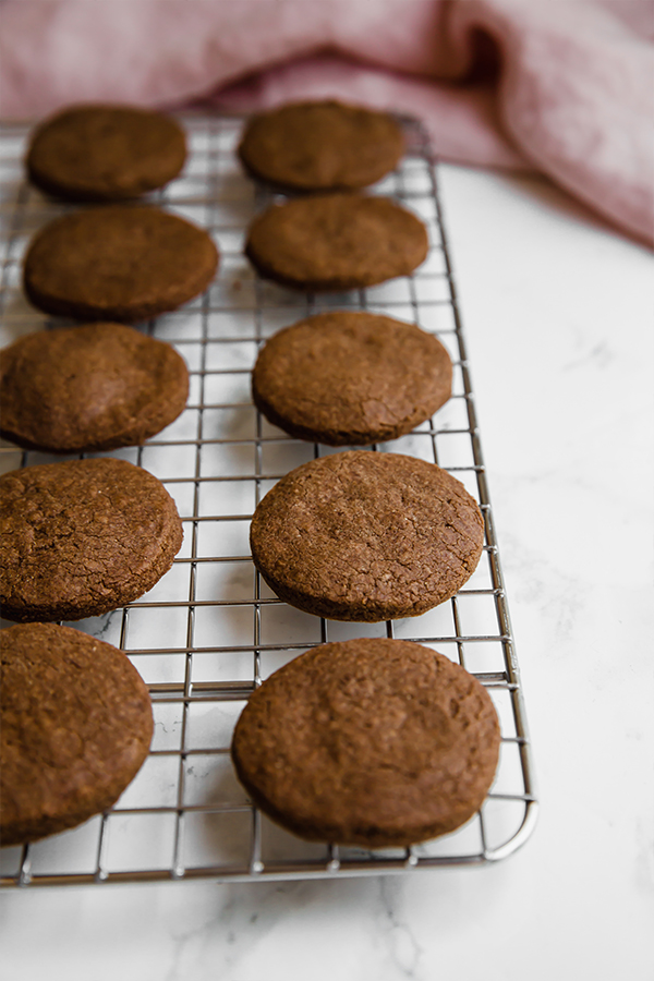oreo cookies cooling