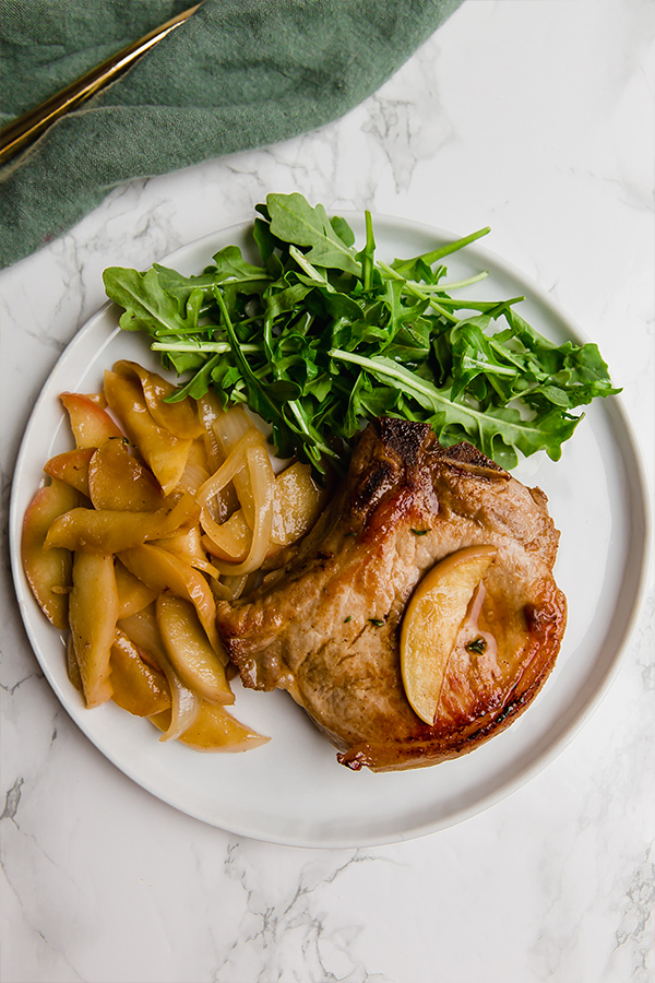 Apple pork chops