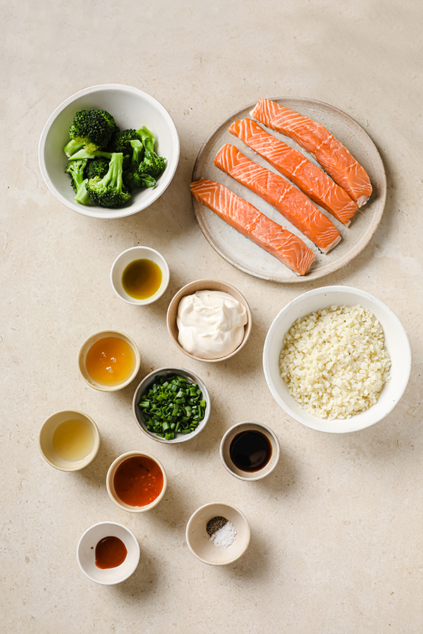 bang bang salmon ingredients in seperate bowls