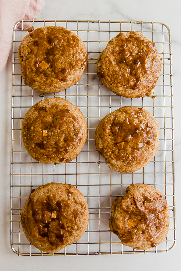 caramel apple cookies