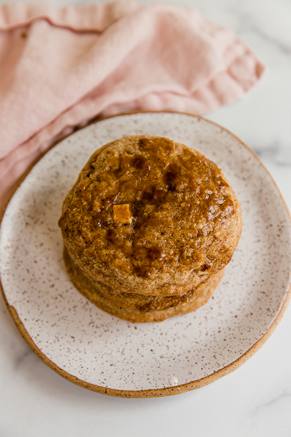 caramel apple cookies