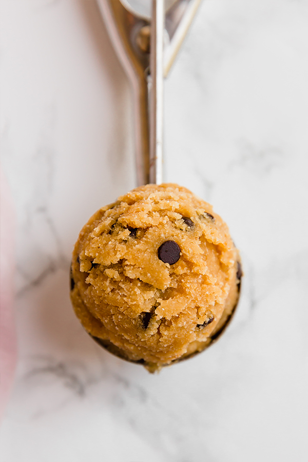 no bake pumpkin chocolate chip cookie dough in spoon