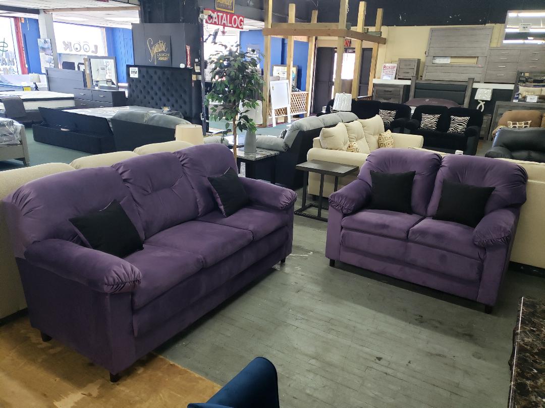 2 piece set 888 Unclaimed Freight