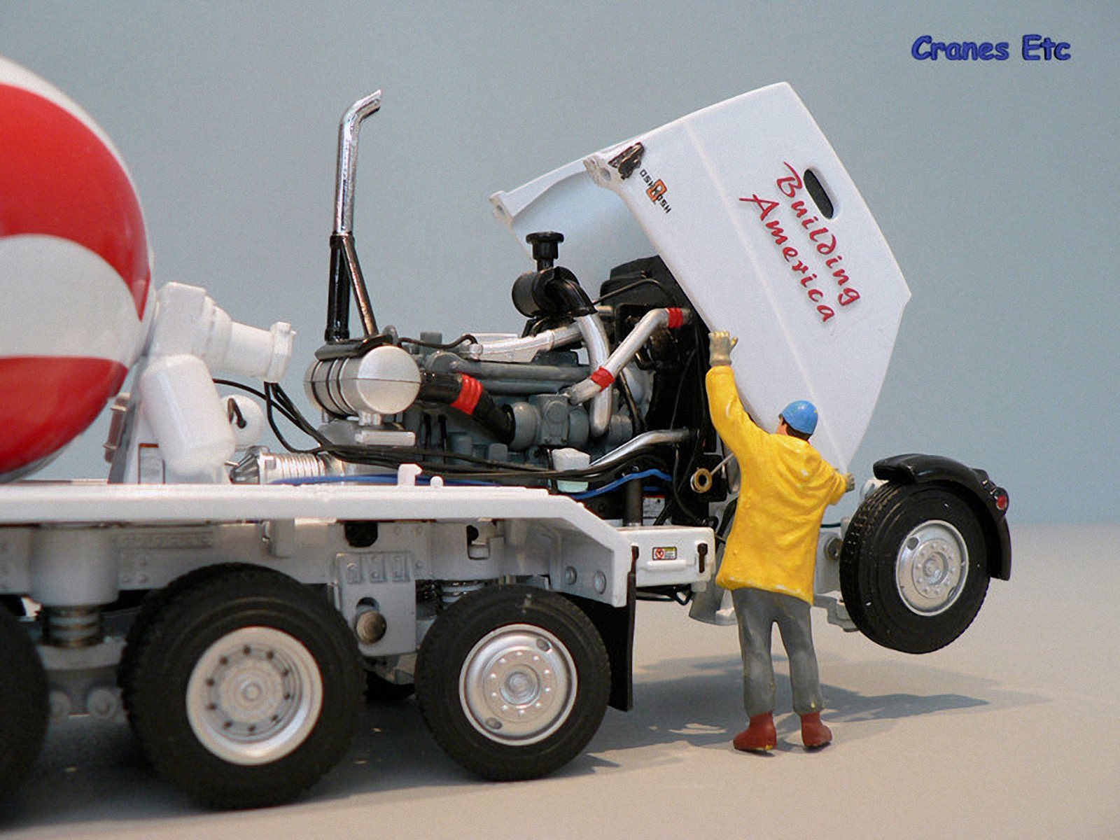 Oshkosh SSeries truck mixer — Каталог К.В.Х.