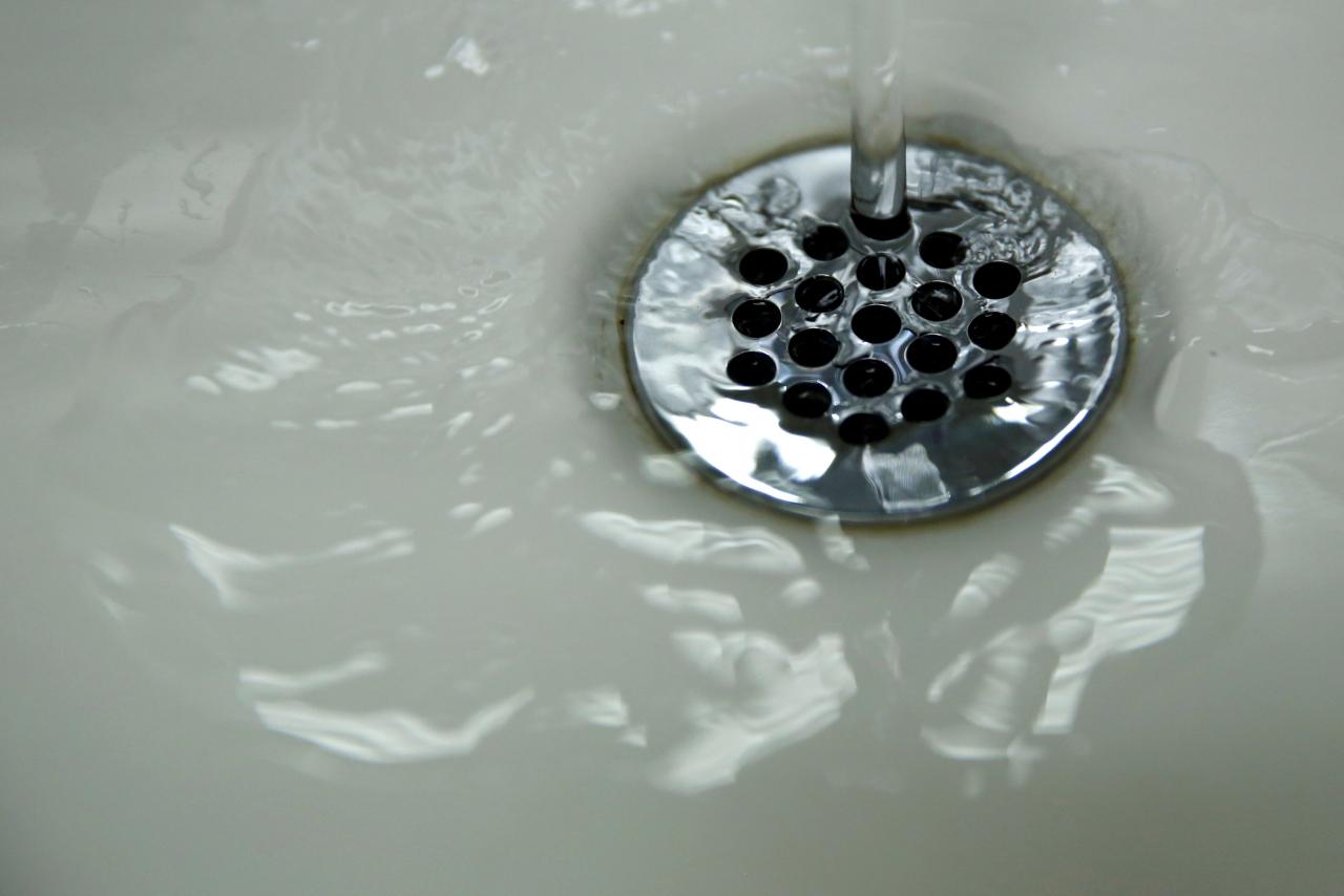 Do Your Drains Smell Foul? Unclog.it Vancouver Plumbing Heating