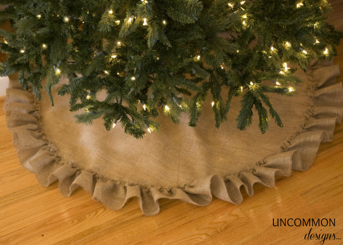 NoSew Burlap Tree Skirt