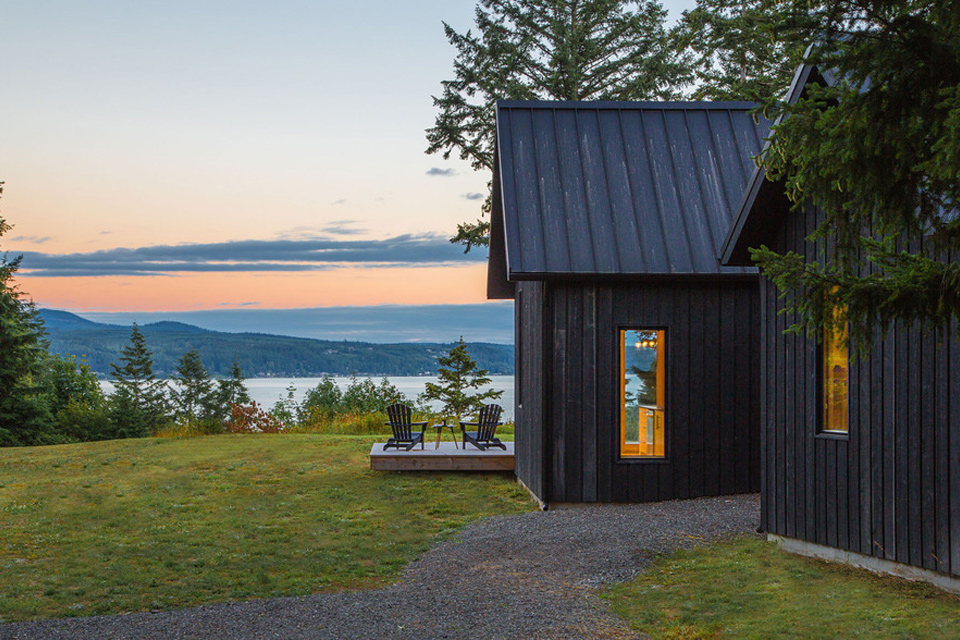 Coyle Cabins Uncrate