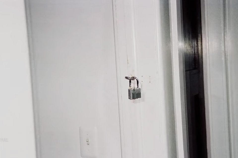 Interpol / Fine Mess Uncrate