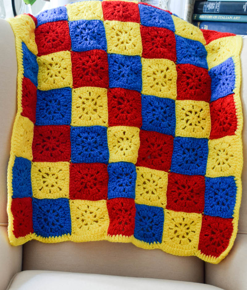 Crochet Pattern Checkerboard in Primary Colors Blanket in 6 Sizes