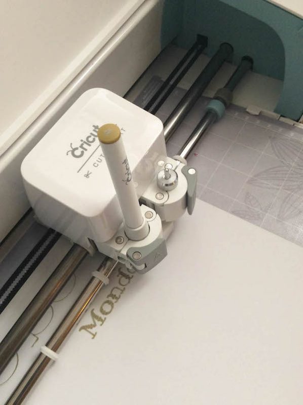 Cricut Basics How Does the Cricut Machine Work? in 10 Easy Steps