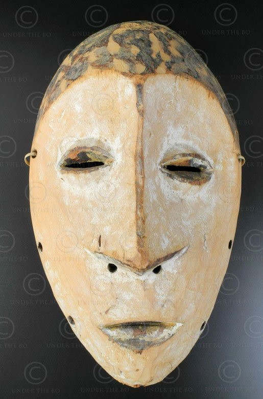 Lega white mask AF192. Lega culture, Congo (DRC), Equatorial Africa.