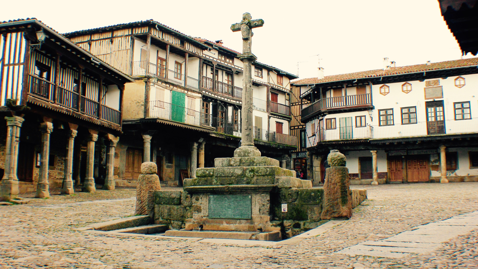 LAS HURDES Y PARQUE NATURAL DE LAS BATUECAS. Un diario de dos