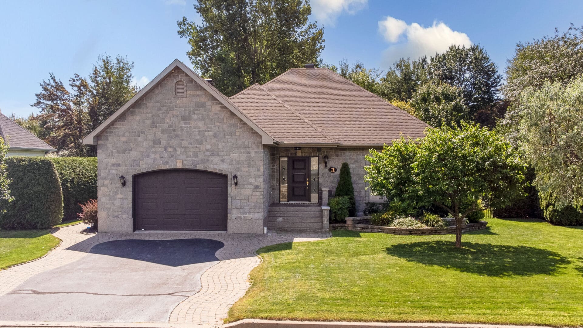 71 Rue des JardinsduGolf, TroisRivières, Québec unevisite.ca