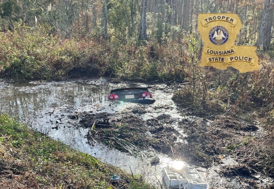 Man saves family from drowning after car crash