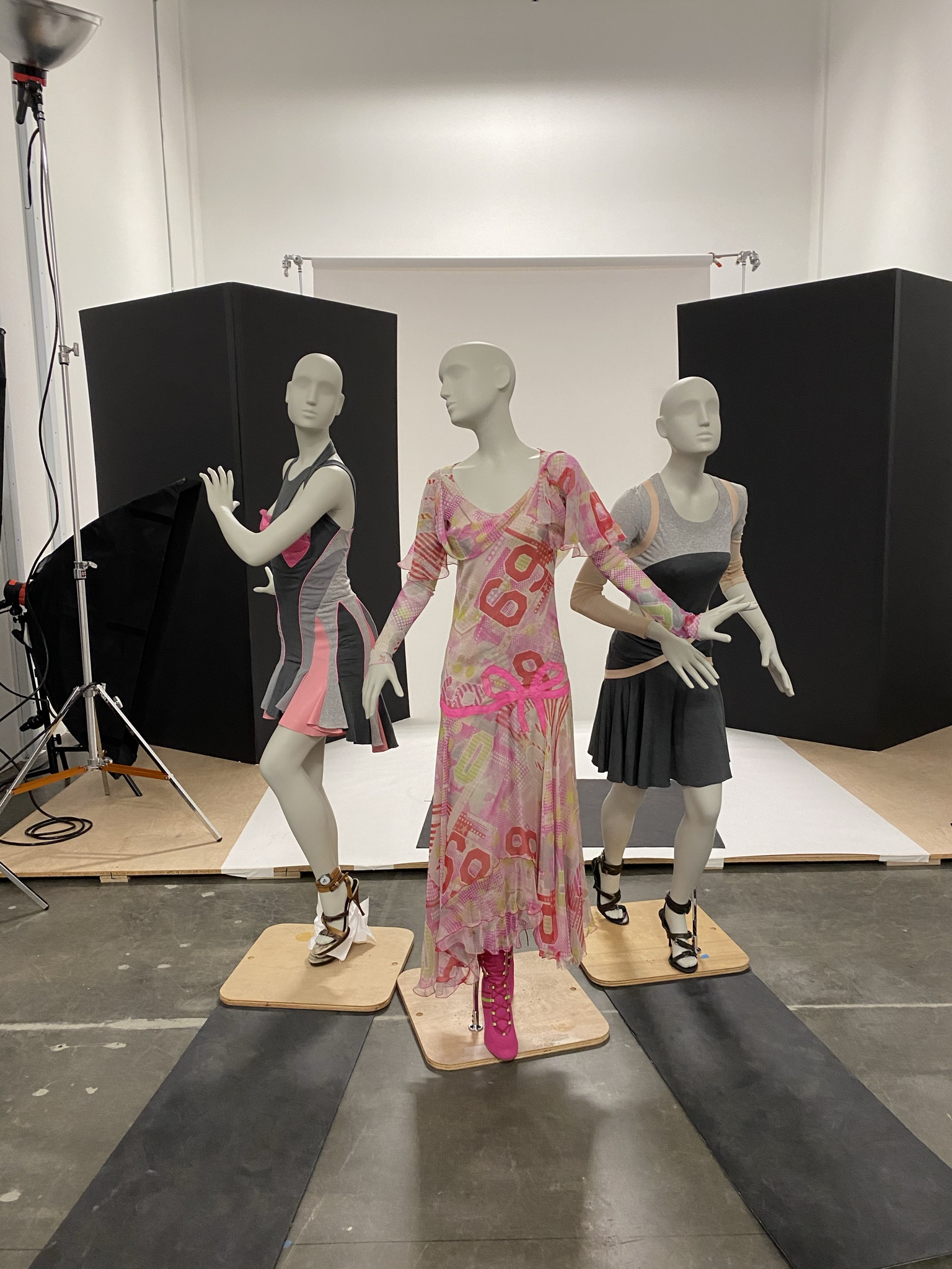 Behind the Scenes of Lee Alexander McQueen Mind, Mythos, Muse Unframed