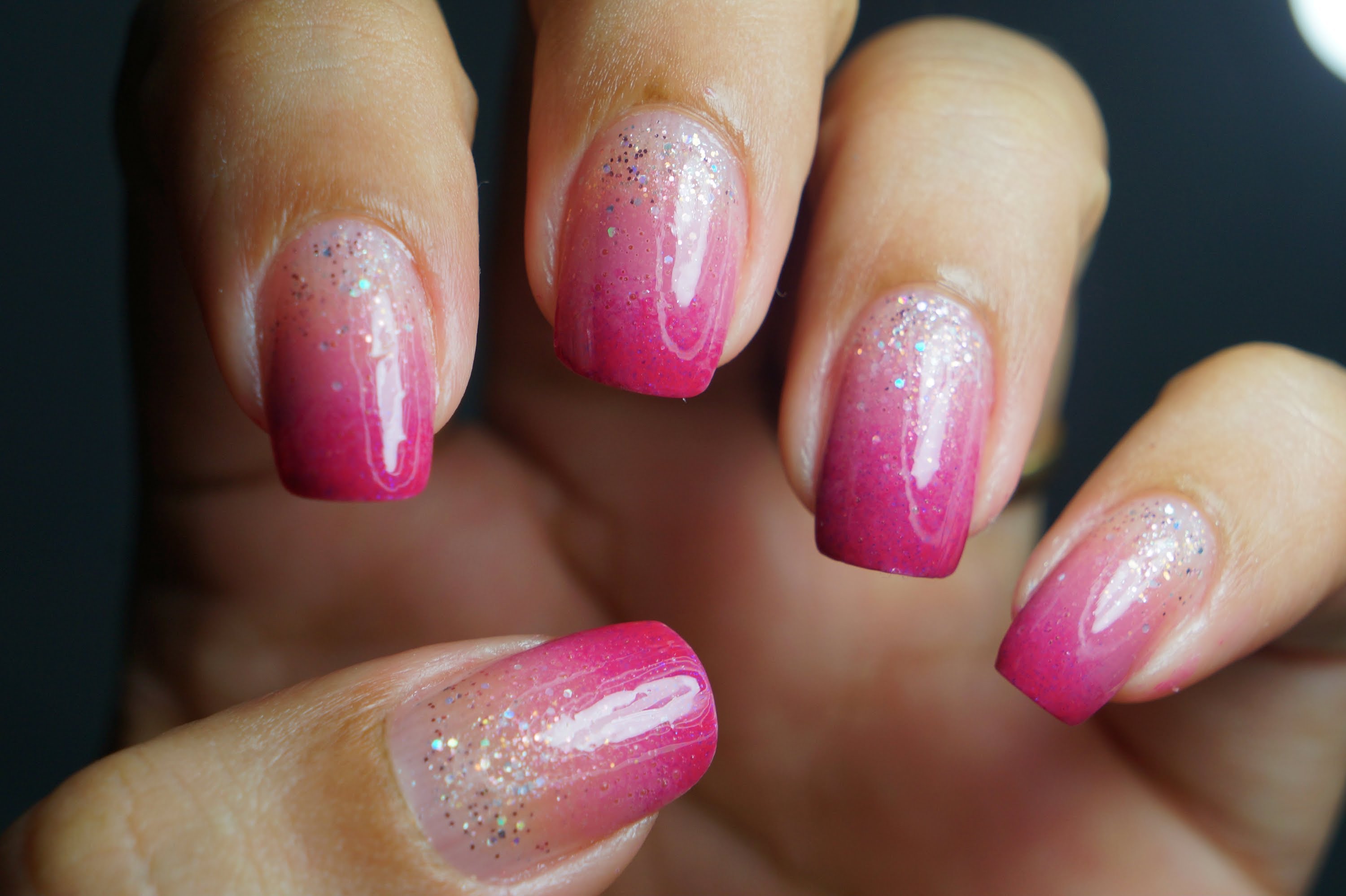 Unhas Decoradas Degradê Rosa com Glitter Ombre Pink Glitter Nail Art