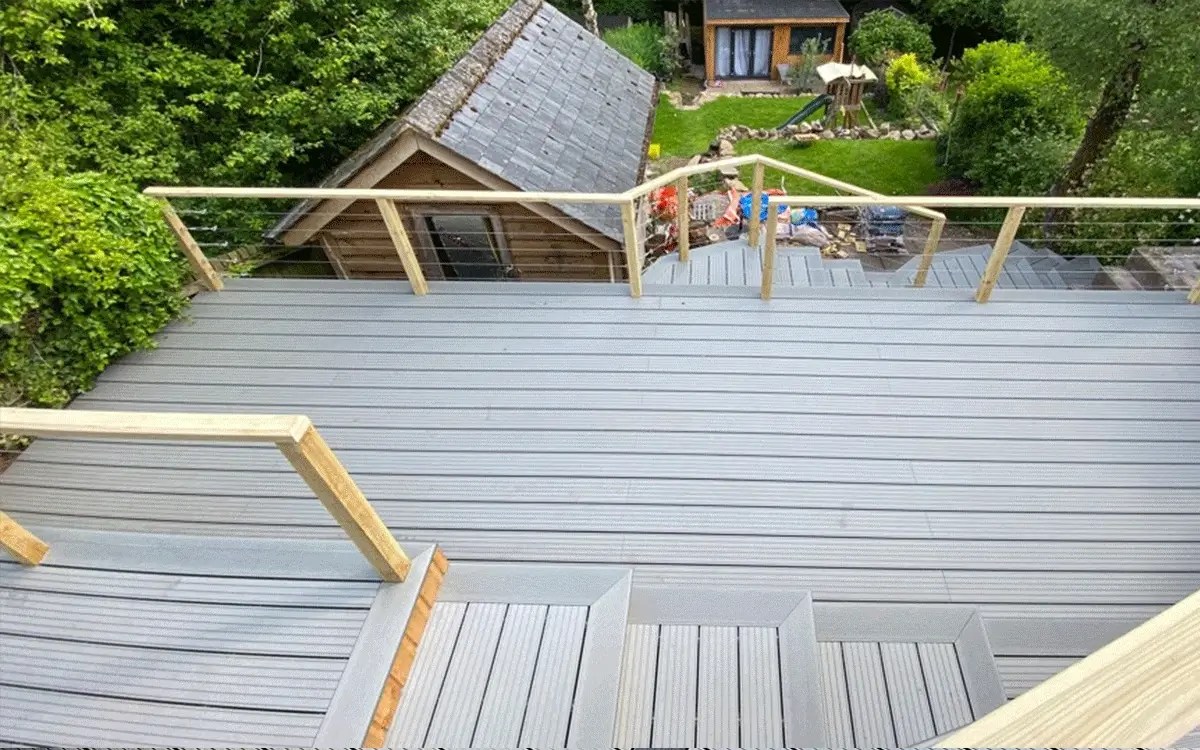 Laying Decking On A Sloping Garden Fasci Garden