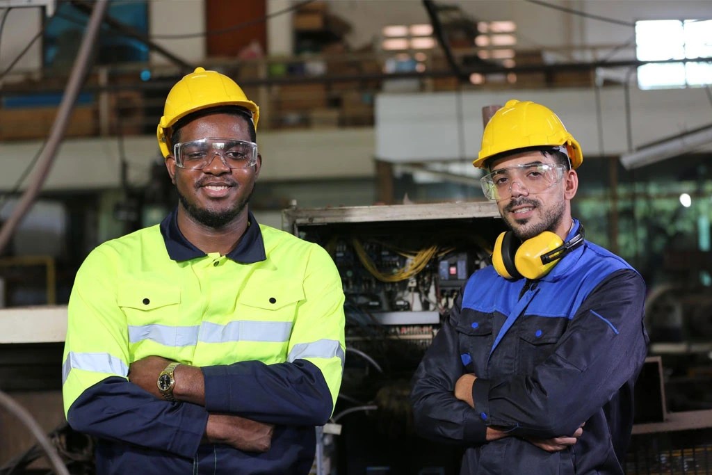 Industrial Uniforms Dubai, UAE Top Supplier & Manufacturer