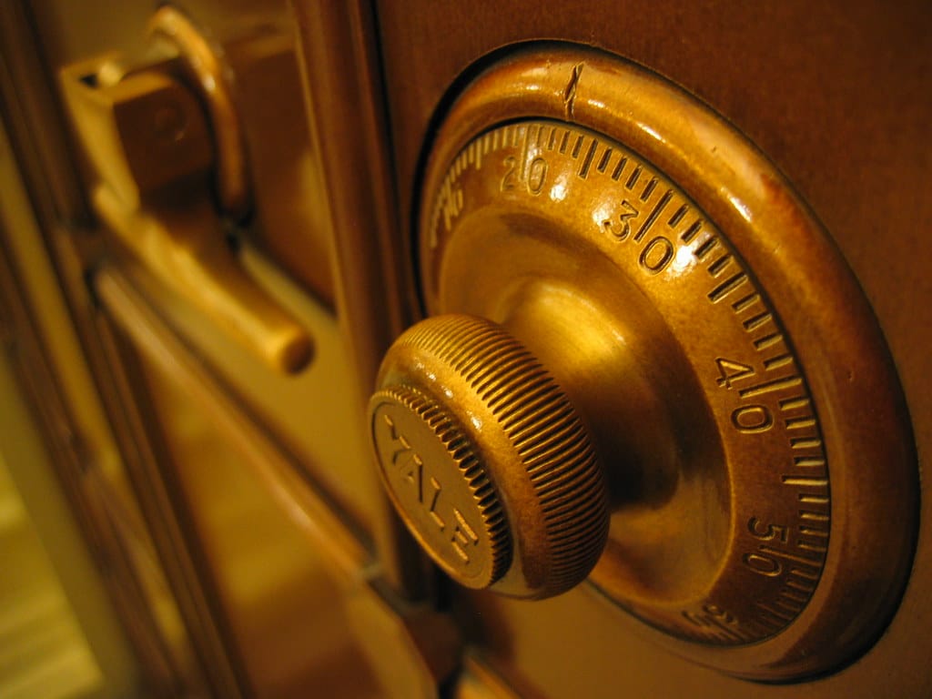 What You Need To Know Before Moving a Safe • UniMovers