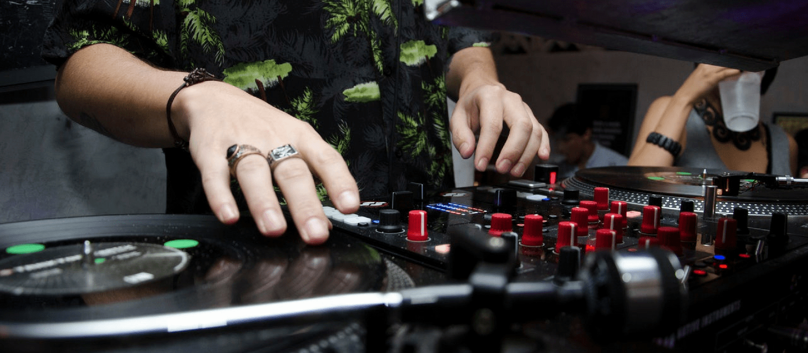 20 Gift Ideas for a DJ Unique Gifter