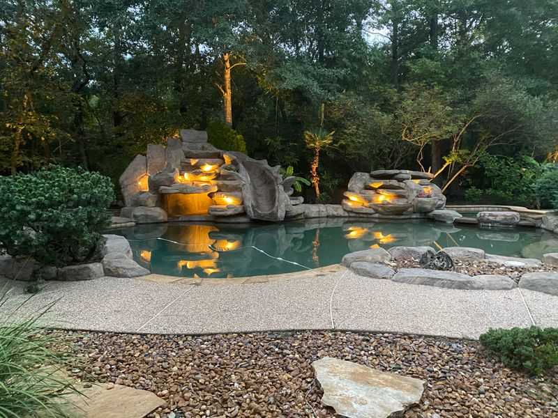 Tips for Lighting an Outdoor Water Feature