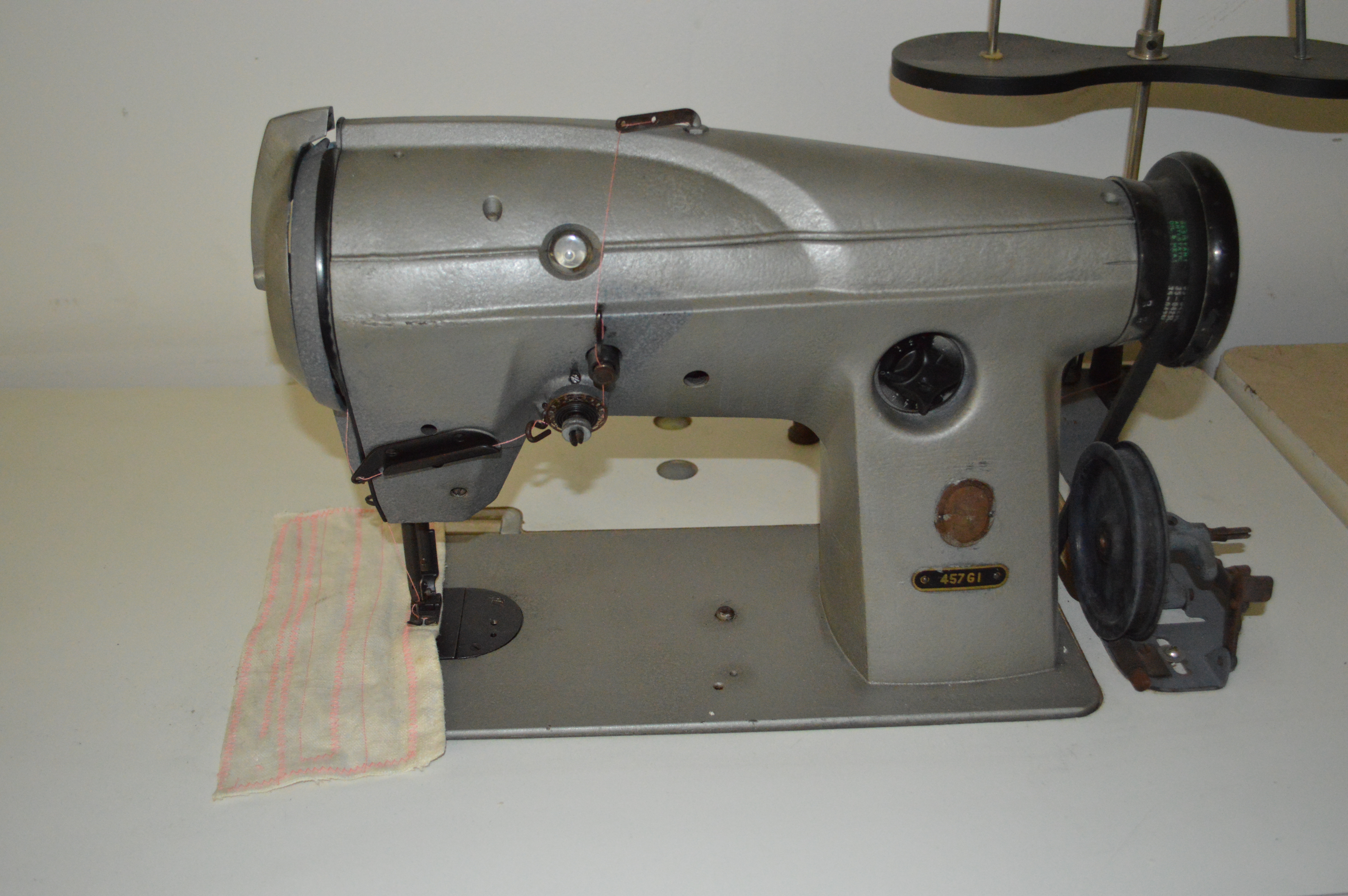 Used Machines Used Sewing Machines ZigZag Singer 457G1