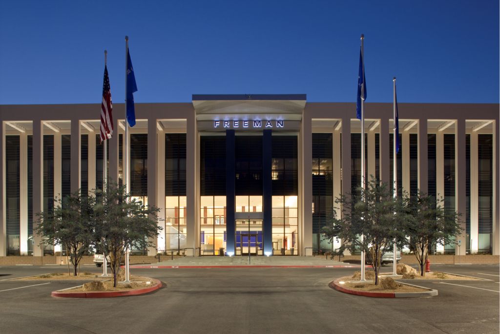 FreemanDecorating1 United Construction