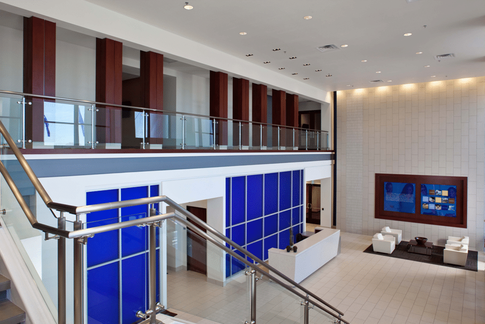 FreemanDecorating2 united construction