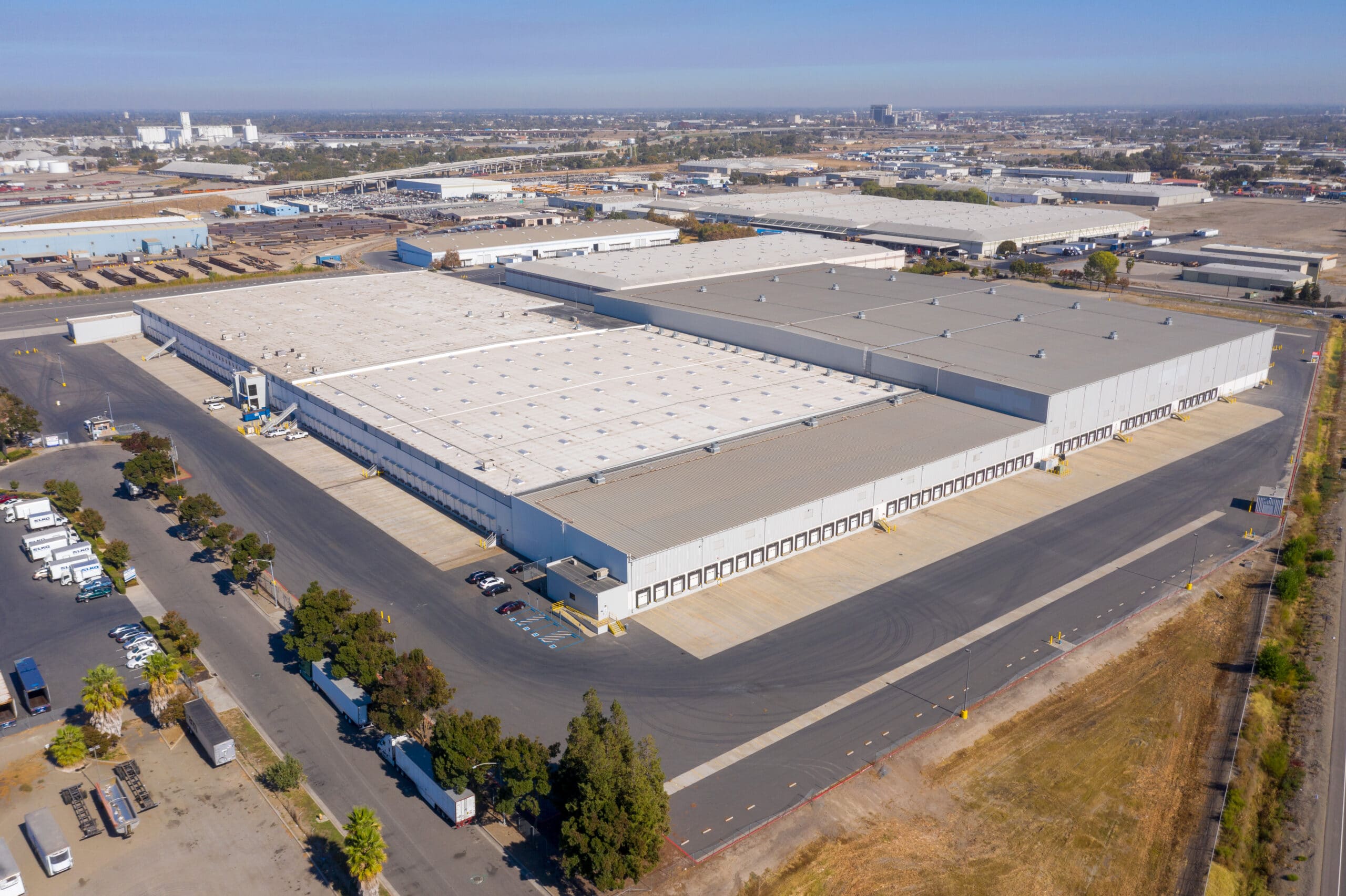 Army Court Distribution Center Make Ready United Construction