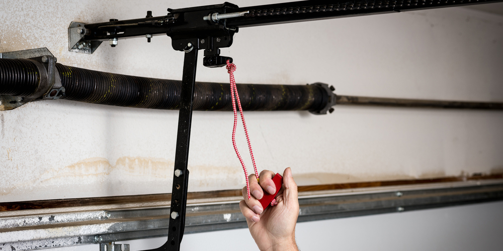 Locked Out Of Garage? 5 Solutions For A Garage Door Lockout