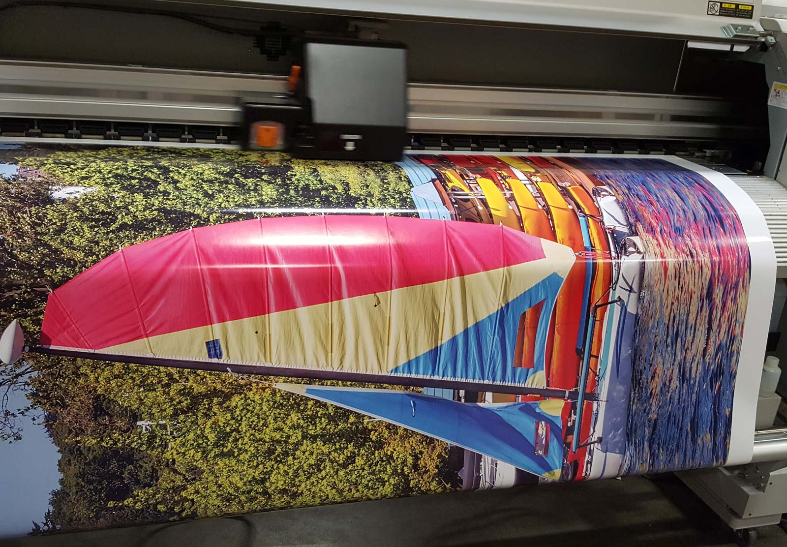 Wide Format Photo Prints United print. signs. graphics.