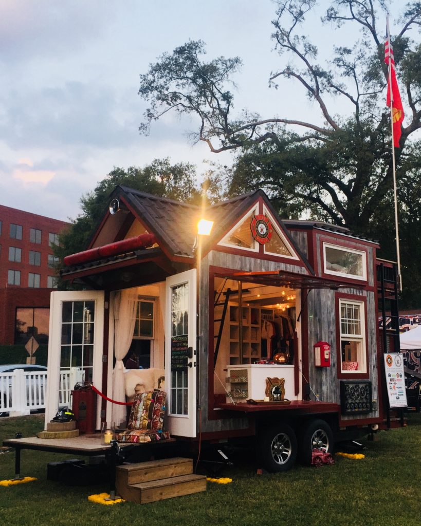 PrivateOwned & DIY Tiny Houses on Wheels