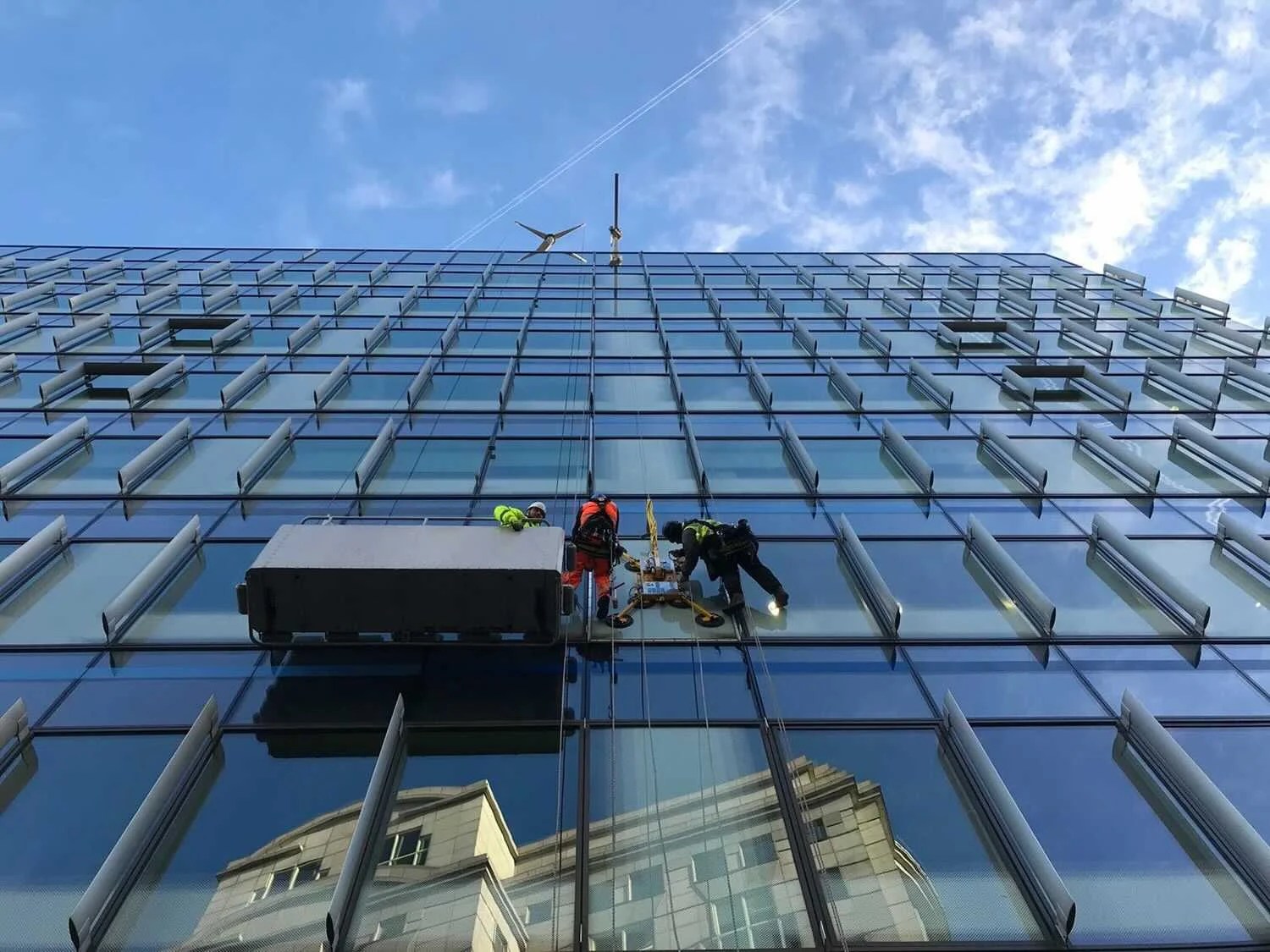 Commercial glass repair Chicago Glass Replacement Service