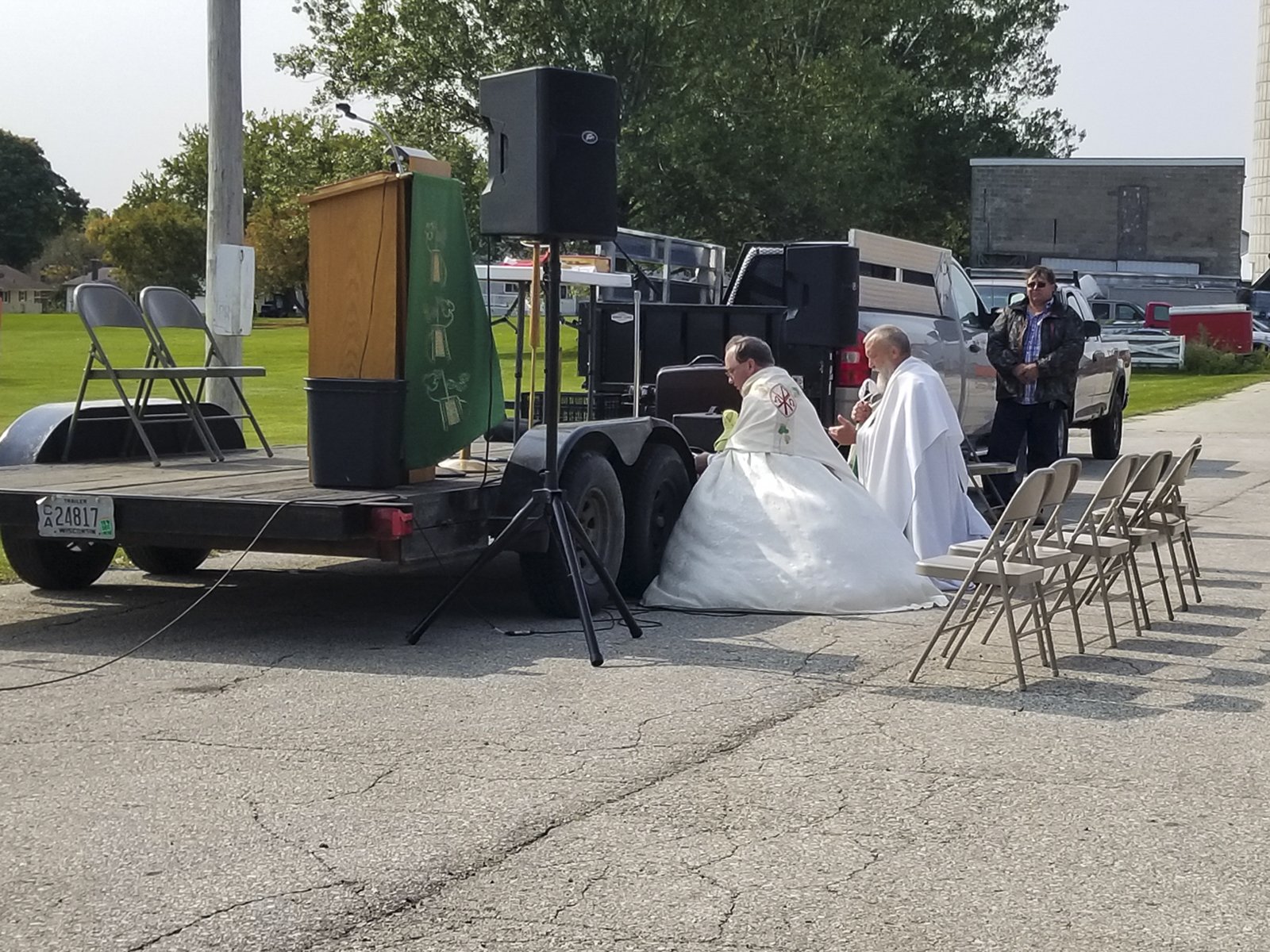 Nearly 200 Gather in Procession and Prayer in Cashton, Wisconsin » Unite Our Nation™