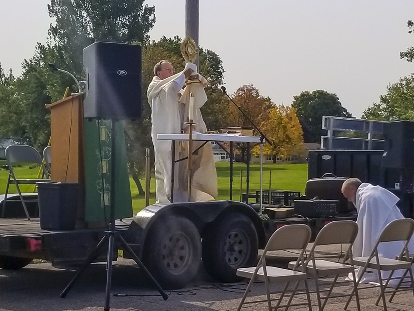 Nearly 200 Gather in Procession and Prayer in Cashton, Wisconsin » Unite Our Nation™