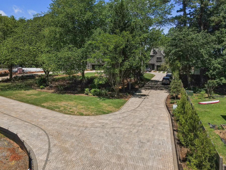 AMBLESIDE VILLAGE Unit Paving Inc.