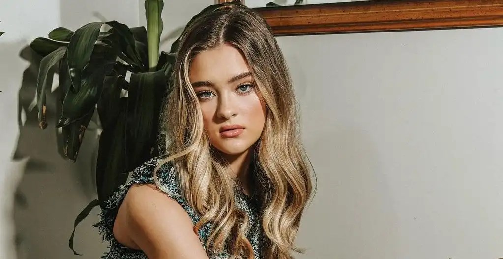 Lizzy Greene Net Worth Height Family Age Bio Facts