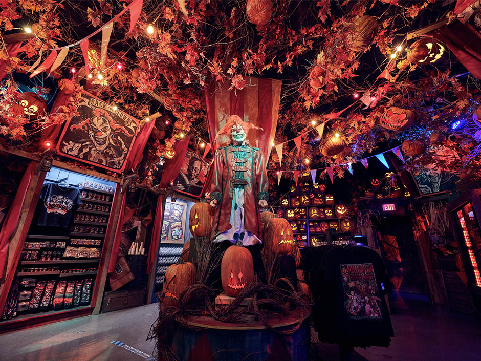 There's Still Halloween Horror Night Frights to Be Had at