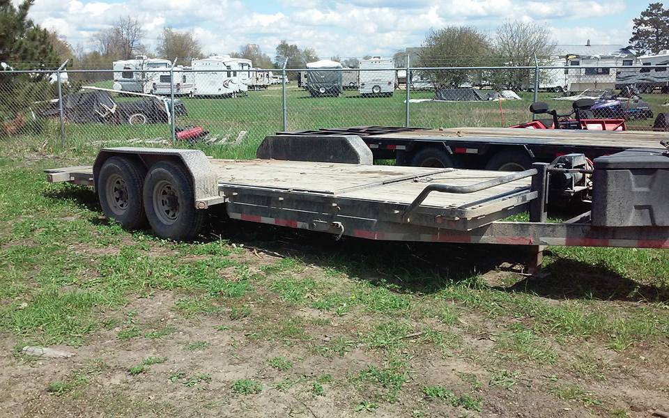 21′ tilt bed w/ elc. wench Universal Rent It All