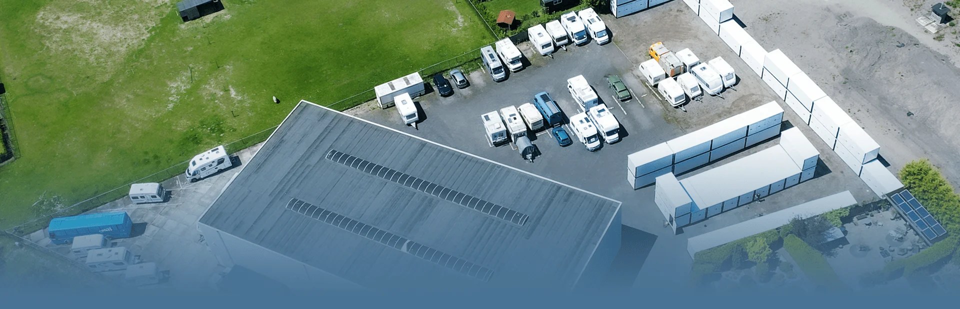 Le concurrent de l’entreposage opte pour l’entreposage en plein air