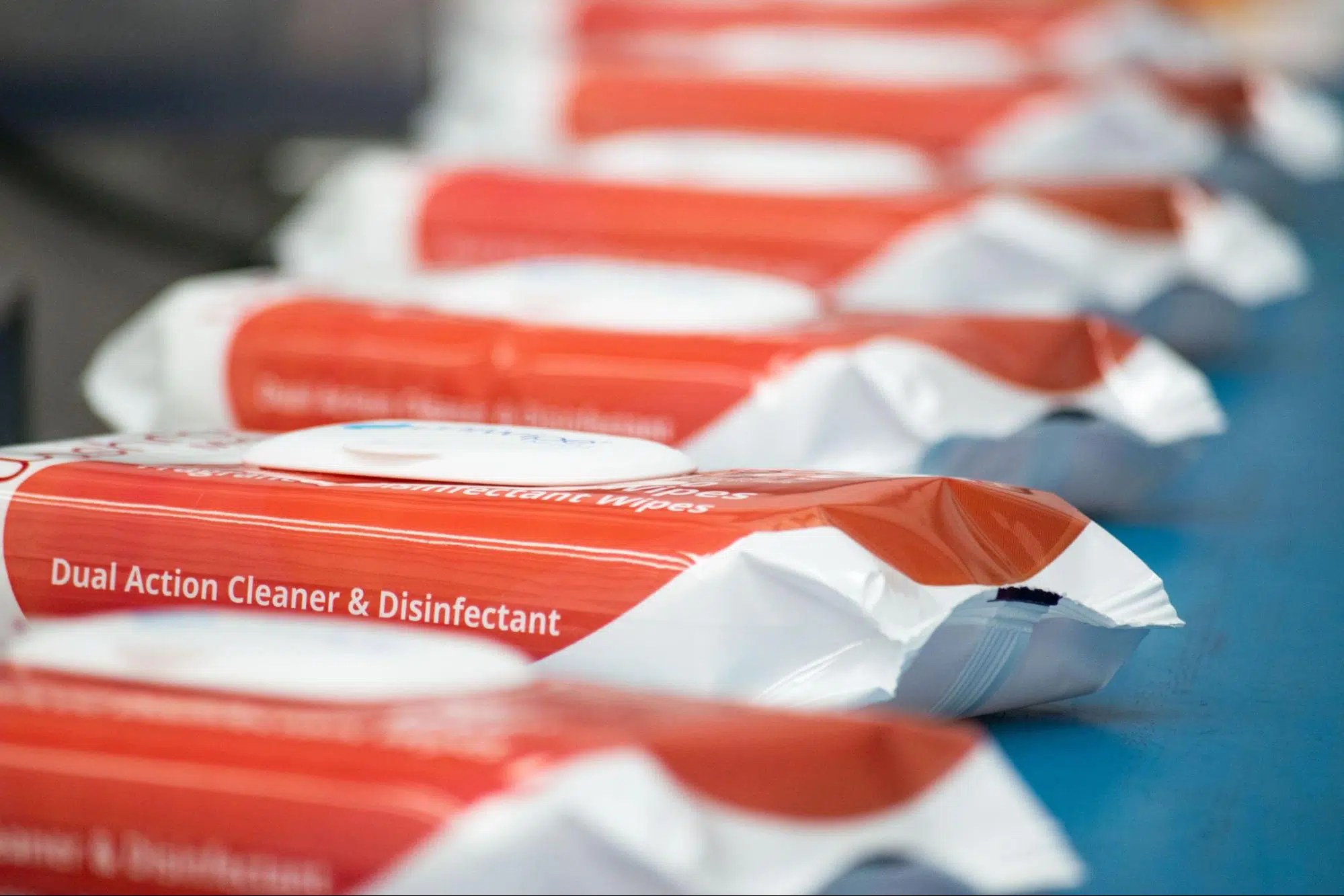 6 reasons why you should buy antibacterial wipes in bulk from Uniwipe