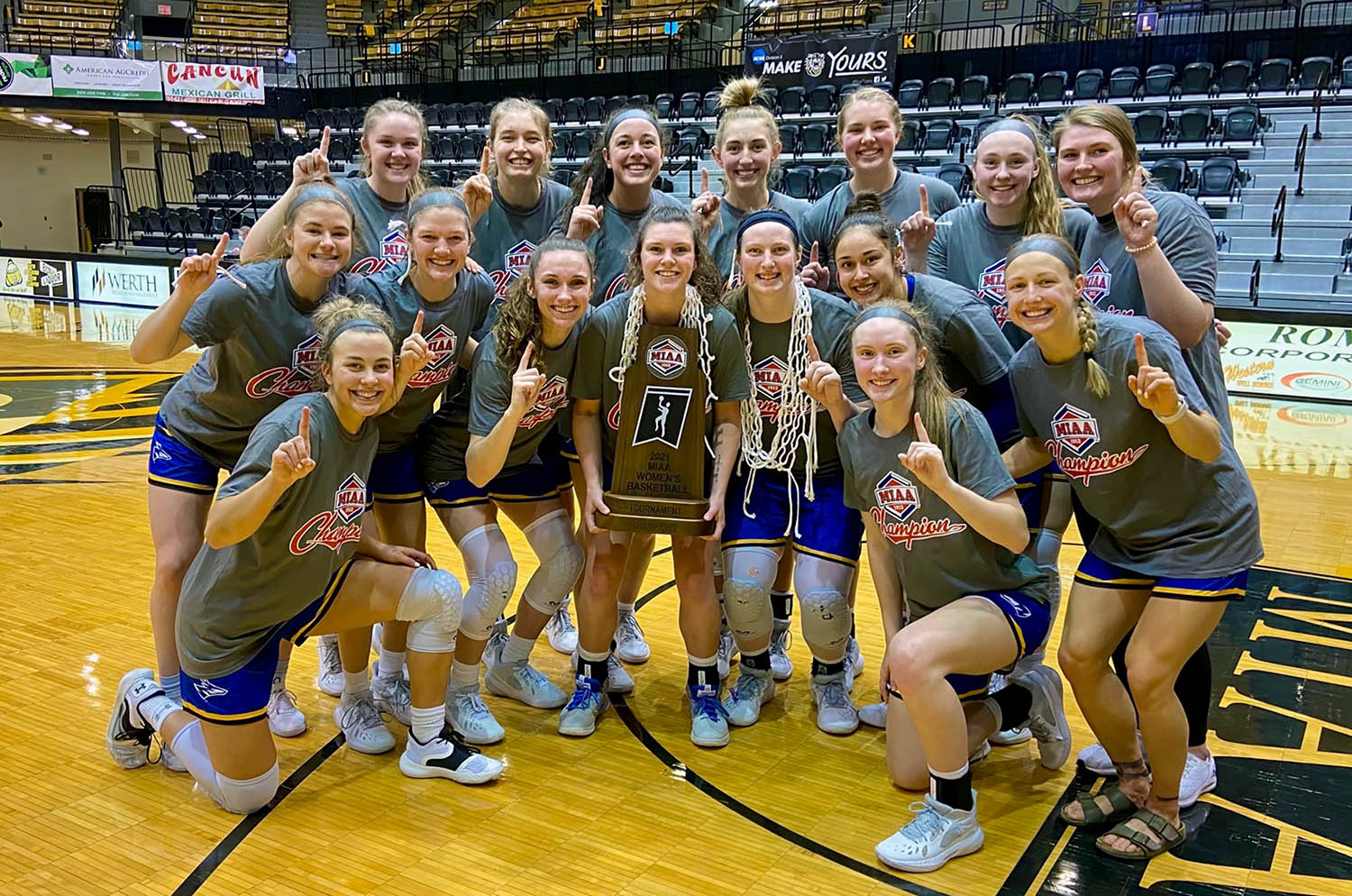 ‘Dream come true’ Lopers win first MIAA title, qualify for national
