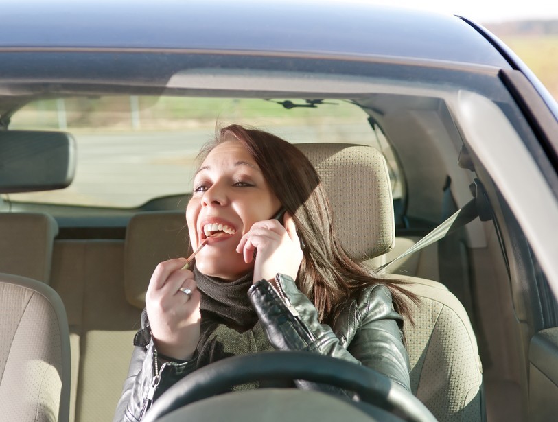 6 Ways to Reduce Risks When Driving