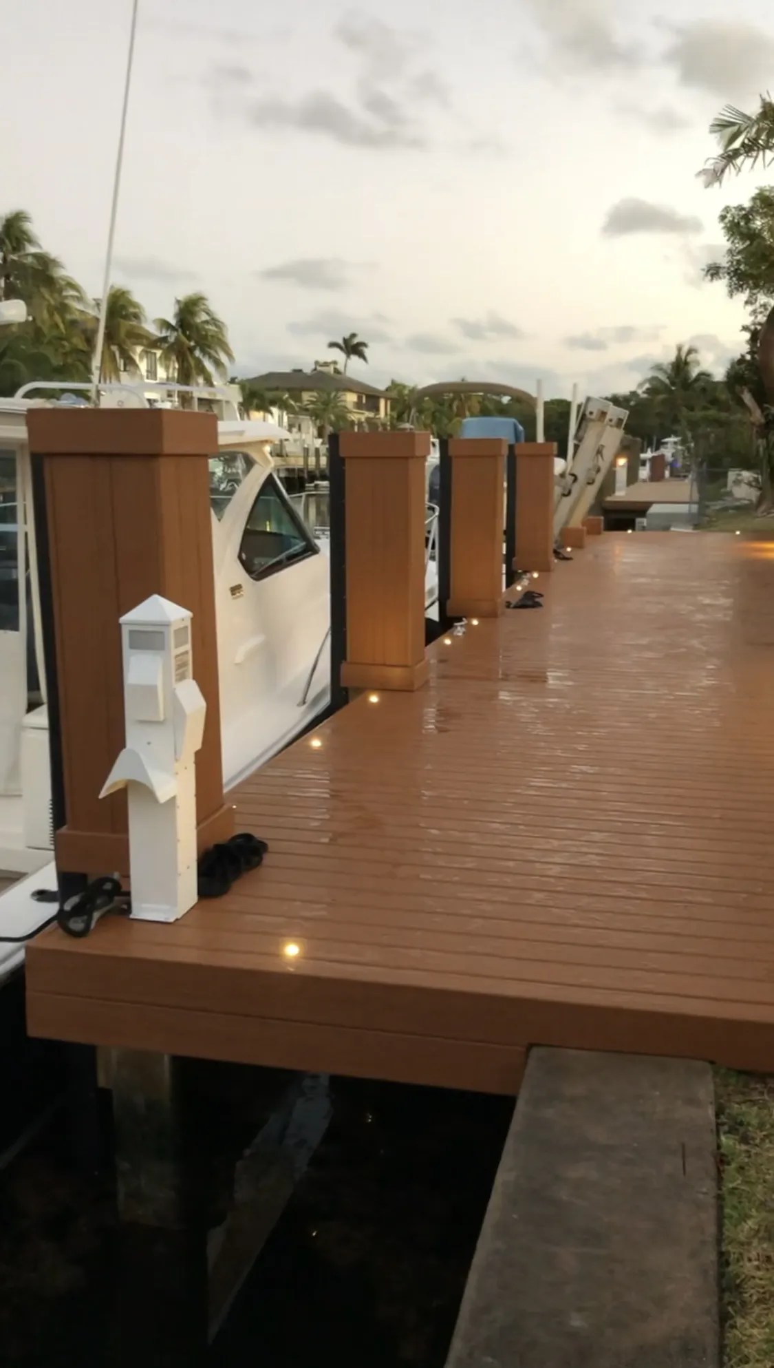 Docks Unlimited Barge Solutions