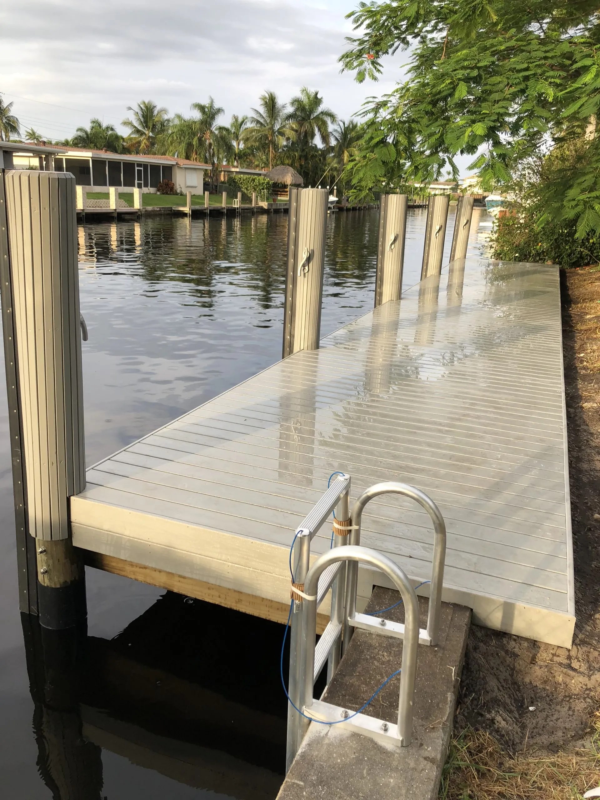 Docks Unlimited Barge Solutions