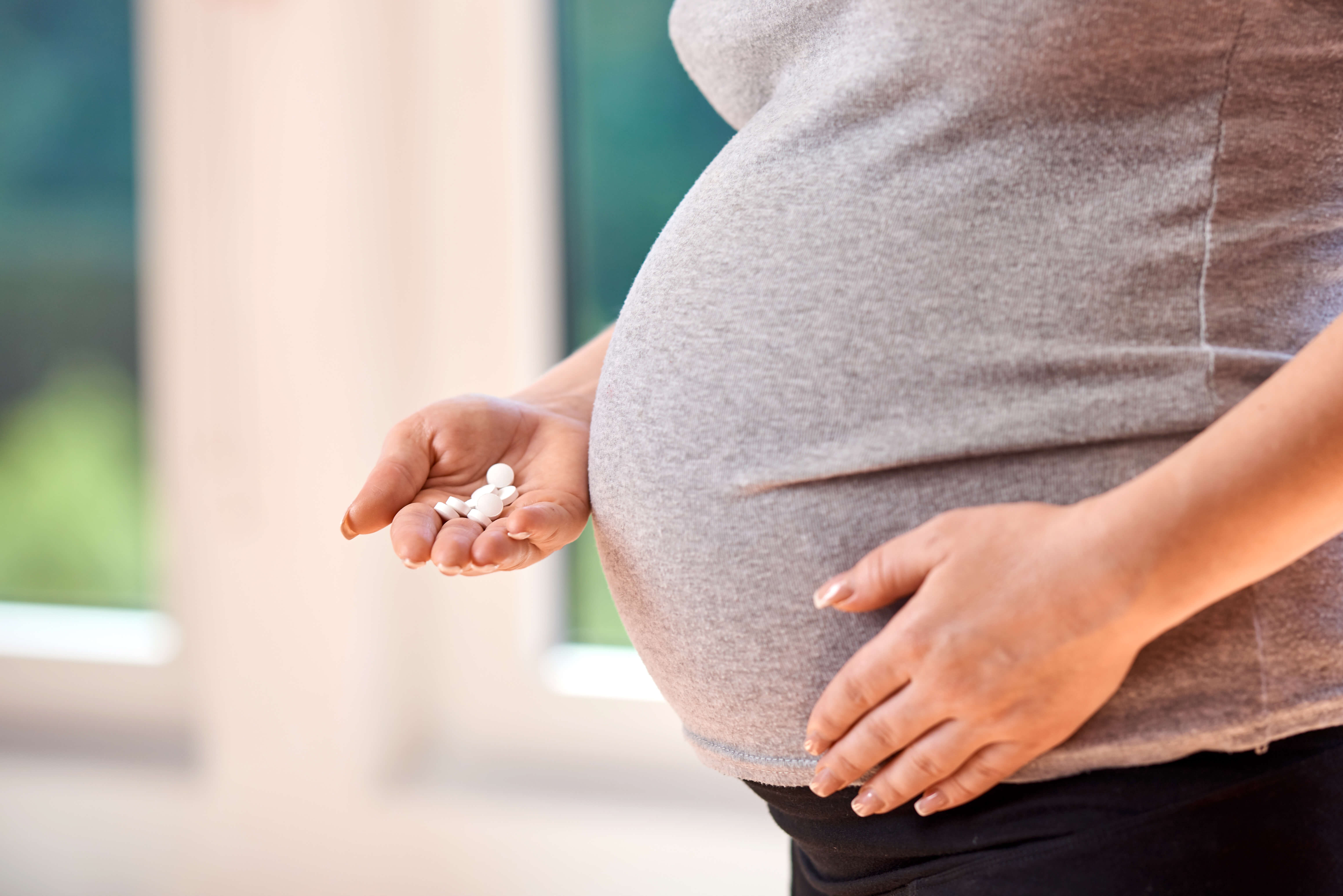3 Options if You're Pregnant and Addicted to Drugs or Alcohol