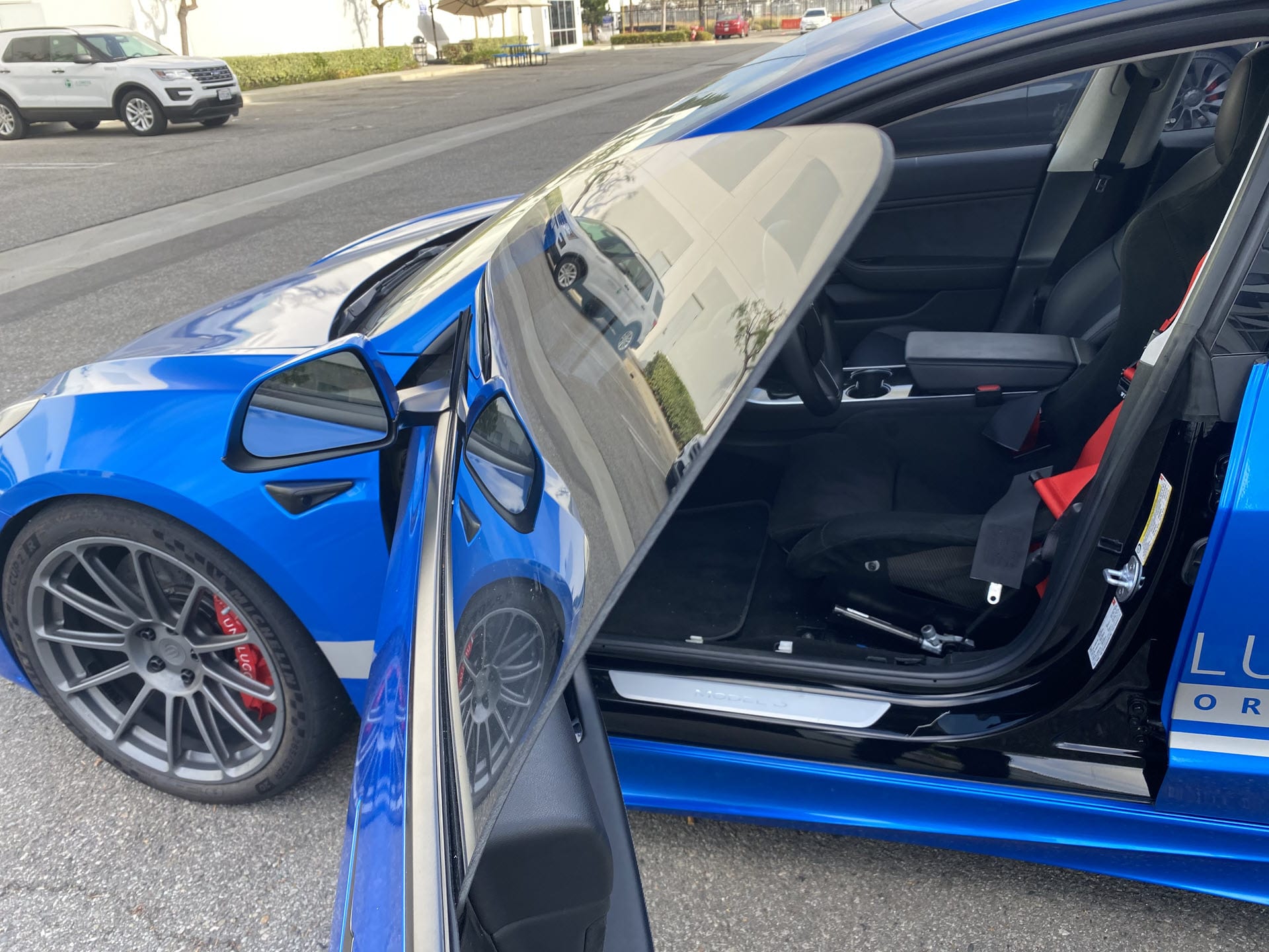 UltraLight Lexan Glass Replacement for Tesla Model 3 Unplugged