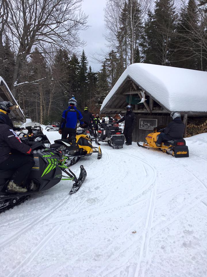 Places to Stay when Snowmobiling in Maine 20172018 Season » UNTAMED Mainer