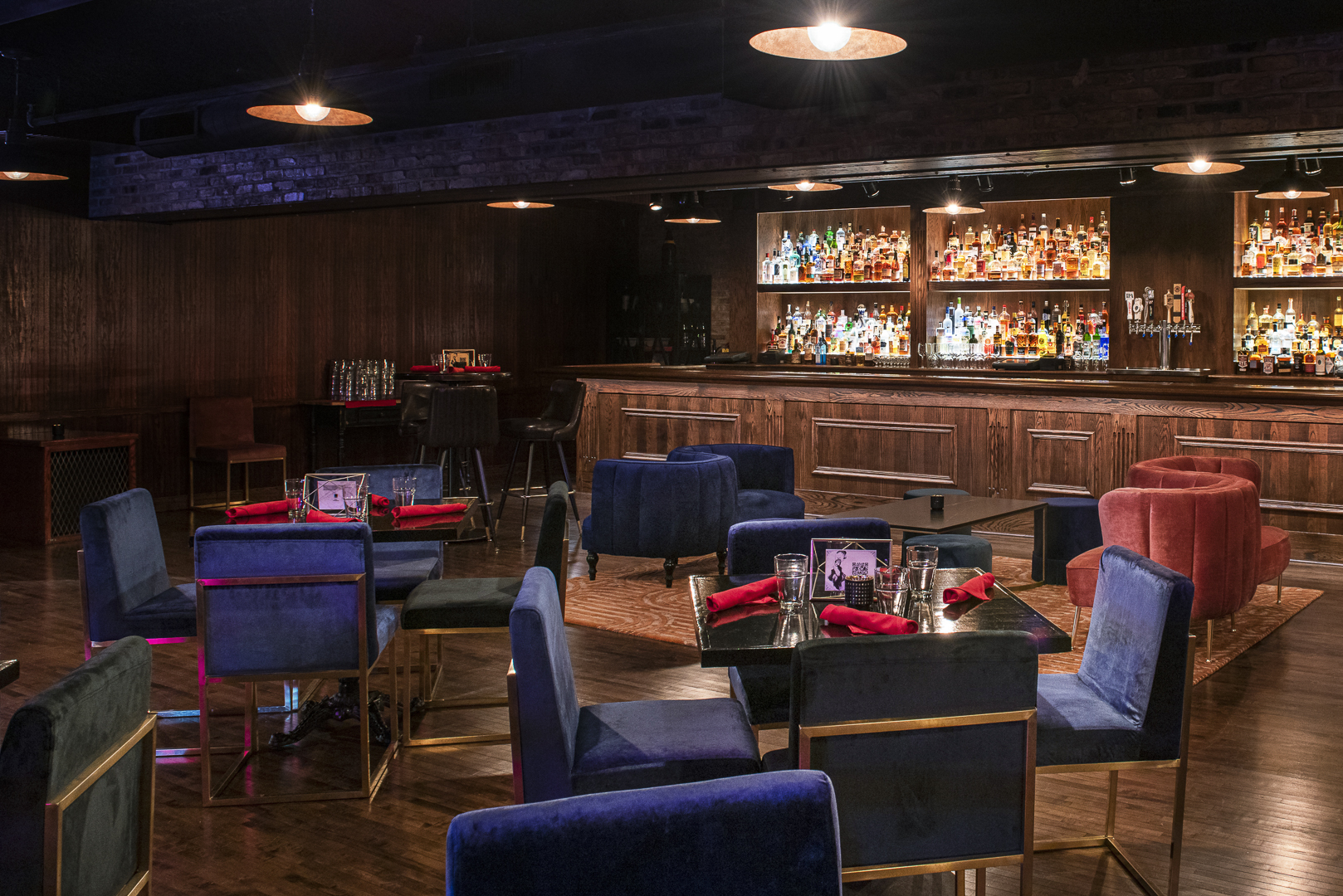 Arriba 48+ imagen untitled supper club dress code Abzlocal.mx