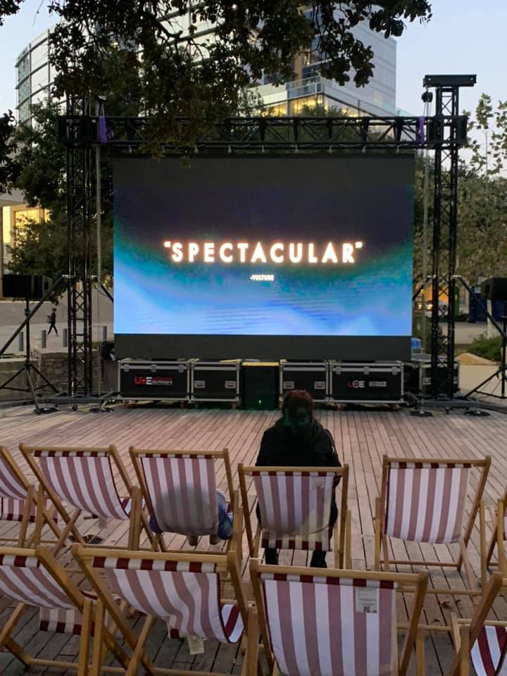 UOE® LED Screen Rentals Outdoor Movies & Projector Screen Rentals